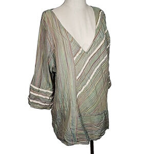 Key Lime Pie 1X Green Ivory V-Neck Tunic Blouse - 46" Bust